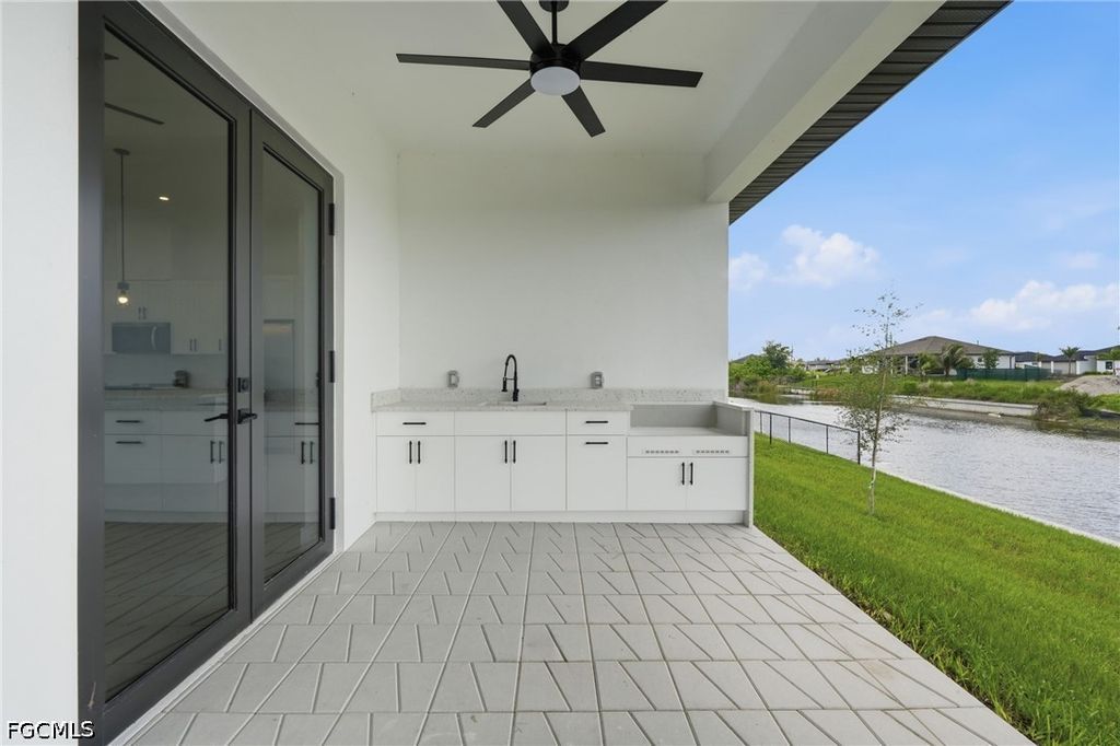 Image 38 of property listing at 343 NE 15th ST, Cape Coral, FL 33909