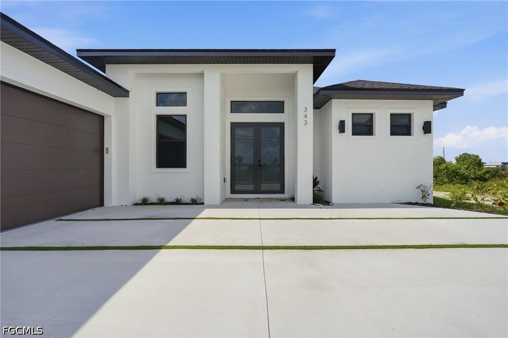 Image 8 of property listing at 343 NE 15th ST, Cape Coral, FL 33909