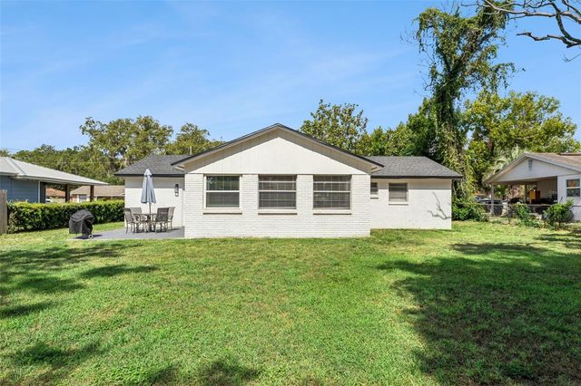 670 VINCENT DRIVE, Mount Dora, FL 32757