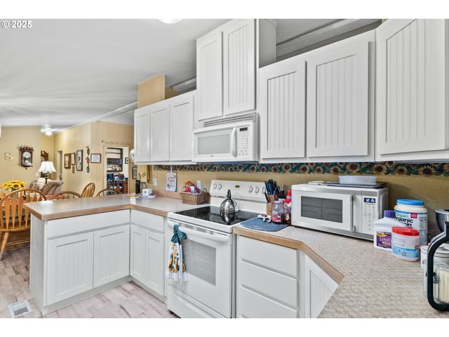 94572 ELDERBERRY Ln, Coquille, OR 97423