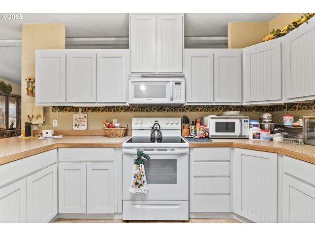 94572 ELDERBERRY Ln, Coquille, OR 97423