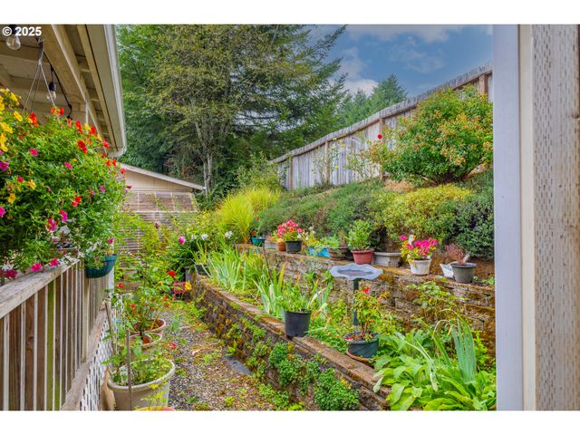 94572 ELDERBERRY Ln, Coquille, OR 97423