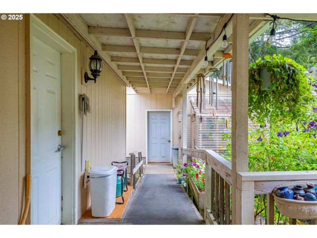 94572 ELDERBERRY Ln, Coquille, OR 97423