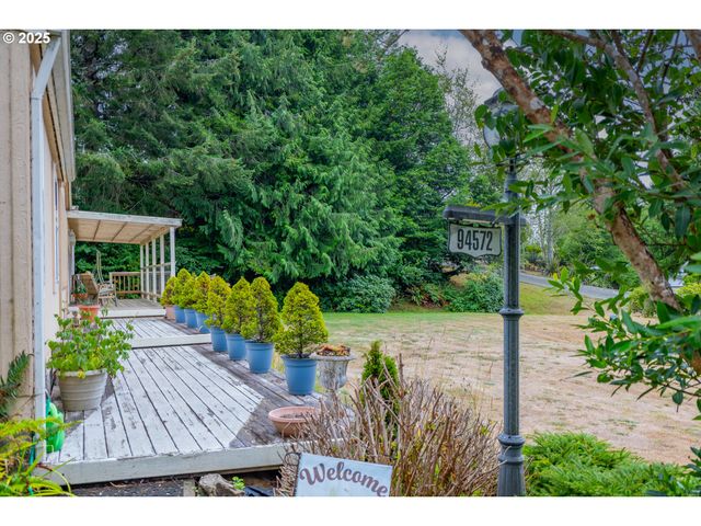 94572 ELDERBERRY Ln, Coquille, OR 97423