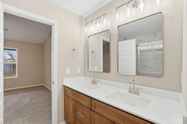 65 Timber Creek Drive, Carlisle, OH 45005