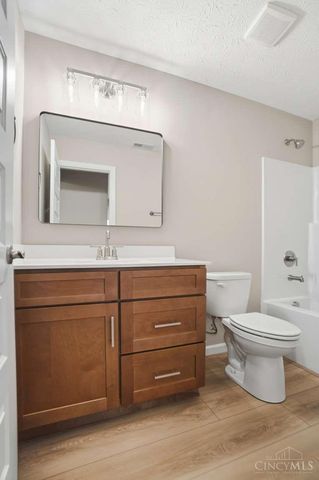 65 Timber Creek Drive, Carlisle, OH 45005