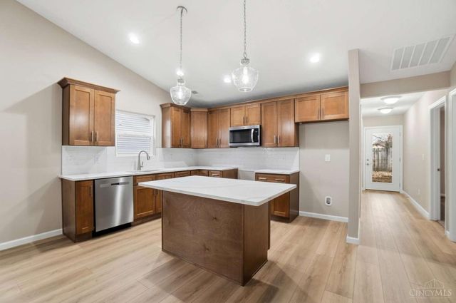 65 Timber Creek Drive, Carlisle, OH 45005