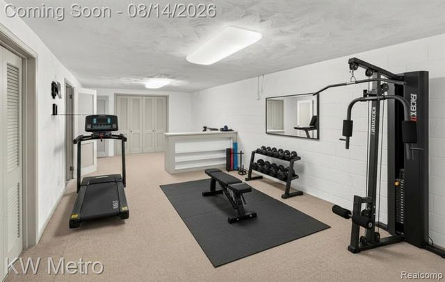 4966 Whispering Pine Lane, Bloomfield Hills, MI 48302
