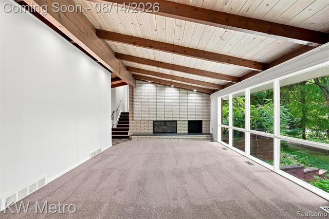4966 Whispering Pine Lane, Bloomfield Hills, MI 48302