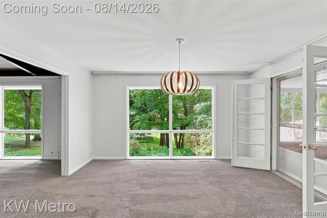 4966 Whispering Pine Lane, Bloomfield Hills, MI 48302