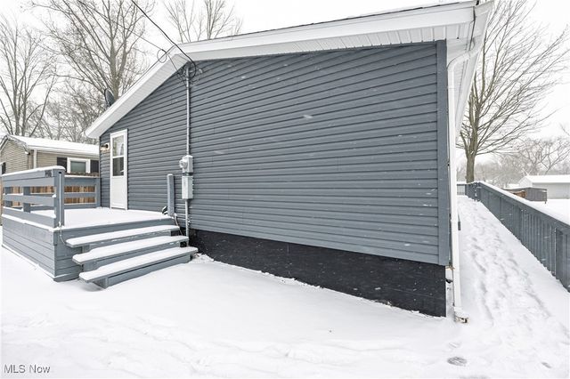 14486 Ardmore Drive, Alliance, OH 44601