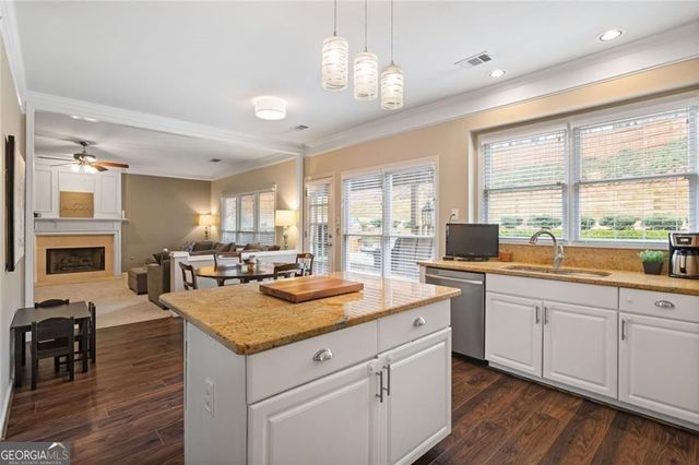 5346 Oxford Chase Way, Atlanta, GA 30338