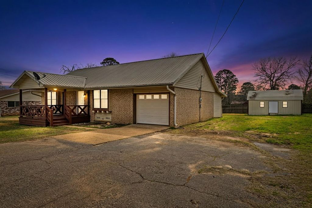 23611 Hwy 49, Jefferson, TX 75657