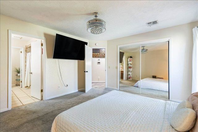 1423 SE Hillcrest Ave., Lawton, OK 73501