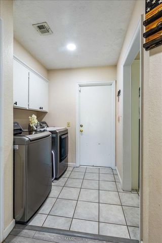 1423 SE Hillcrest Ave., Lawton, OK 73501