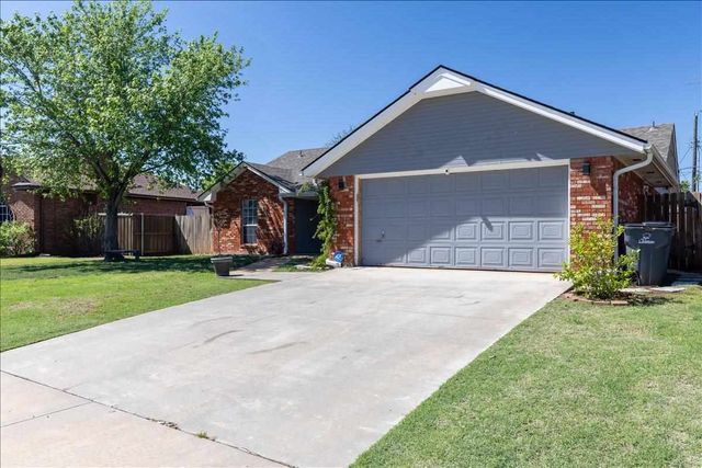 1423 SE Hillcrest Ave., Lawton, OK 73501