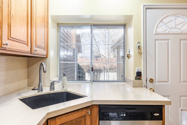 854 E POND VIEW WAY, Salt Lake City, UT 84106