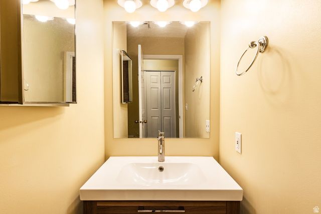 854 E POND VIEW WAY, Salt Lake City, UT 84106