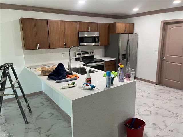 1312 SE 24th AVE B, Cape Coral, FL 33990