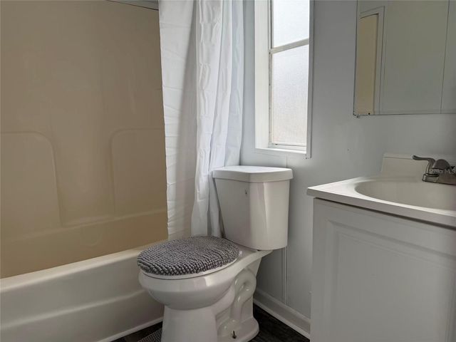 102 NE 13TH AVENUE, Chiefland, FL 32626