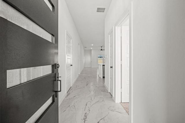 6219 Royal Palm Drive, Manvel, TX 77578