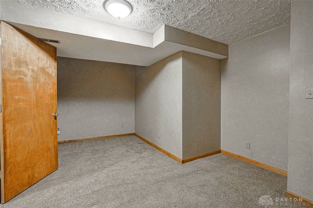 1047 Golfview Road 10, Middletown, OH 45042
