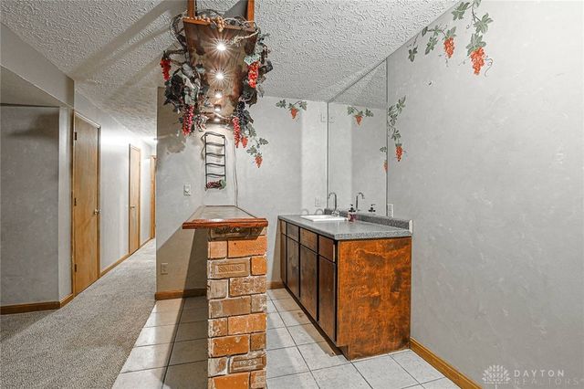 1047 Golfview Road 10, Middletown, OH 45042