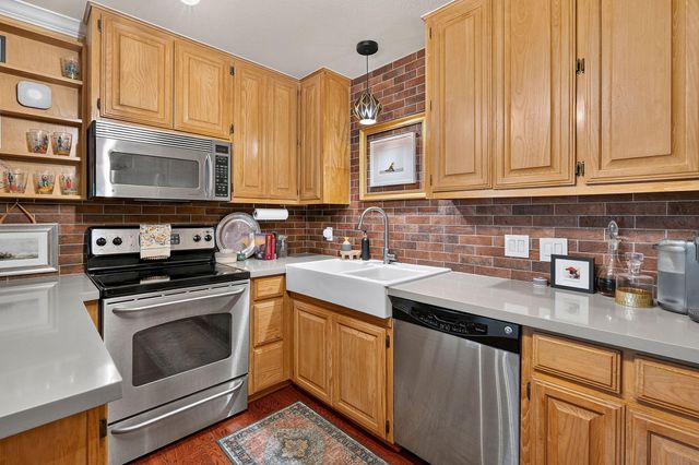 2500 Steck Ave 4, Austin, TX 78757