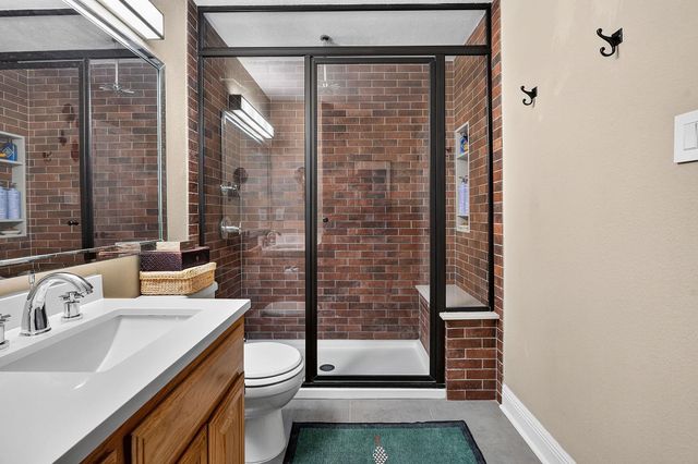 2500 Steck Ave 4, Austin, TX 78757