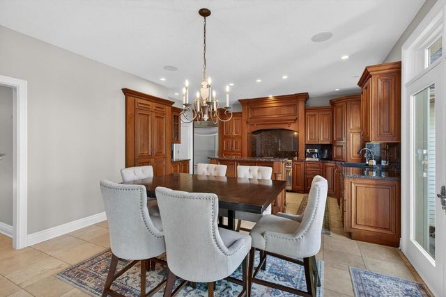 19159 248th Avenue, Bettendorf, IA 52722