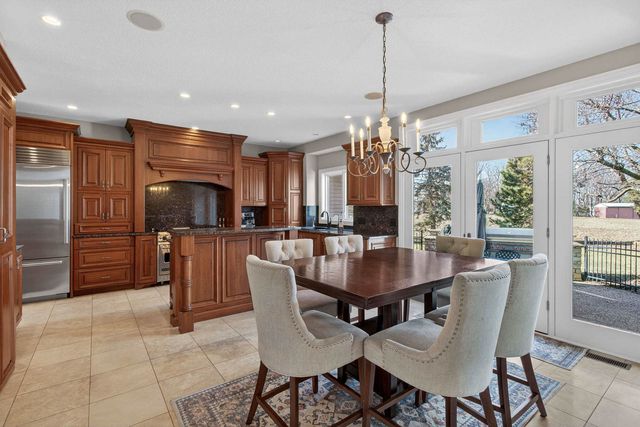 19159 248th Avenue, Bettendorf, IA 52722