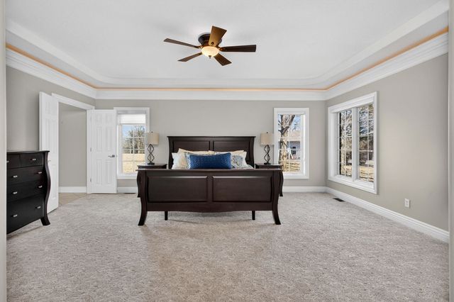 19159 248th Avenue, Bettendorf, IA 52722