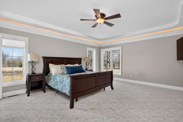 19159 248th Avenue, Bettendorf, IA 52722