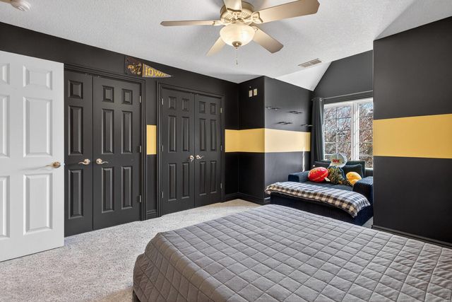 19159 248th Avenue, Bettendorf, IA 52722