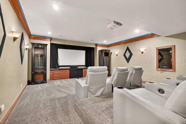 19159 248th Avenue, Bettendorf, IA 52722