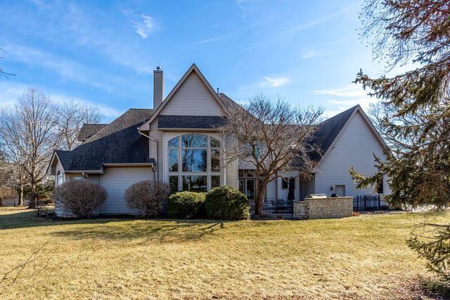 19159 248th Avenue, Bettendorf, IA 52722
