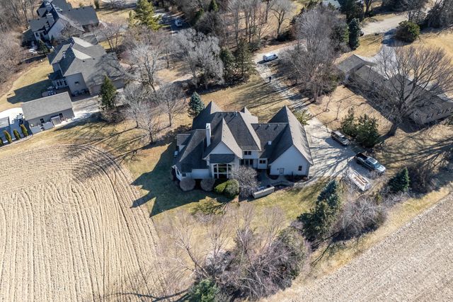 19159 248th Avenue, Bettendorf, IA 52722