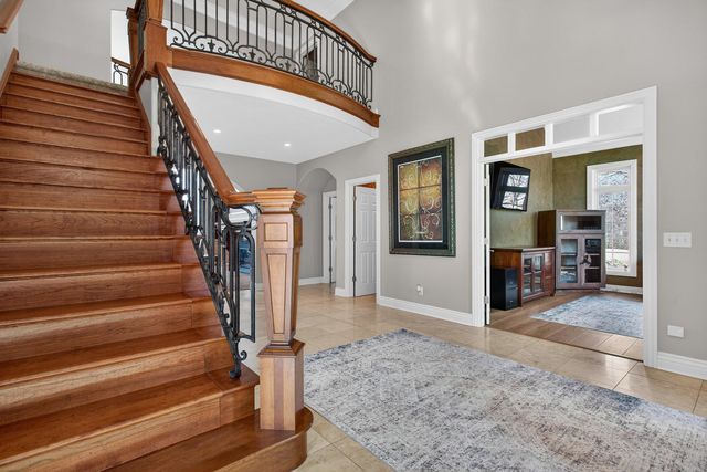 19159 248th Avenue, Bettendorf, IA 52722