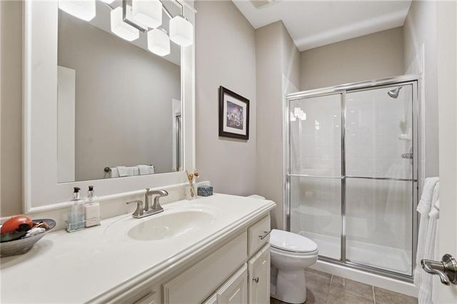 11357 Buena Vista Street, Leawood, KS 66211