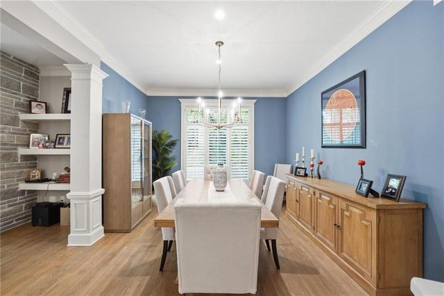 11357 Buena Vista Street, Leawood, KS 66211