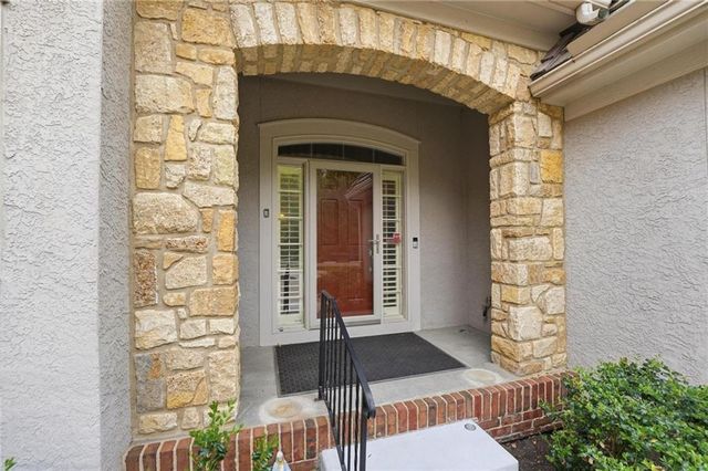 11357 Buena Vista Street, Leawood, KS 66211