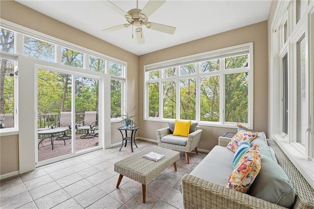 11357 Buena Vista Street, Leawood, KS 66211