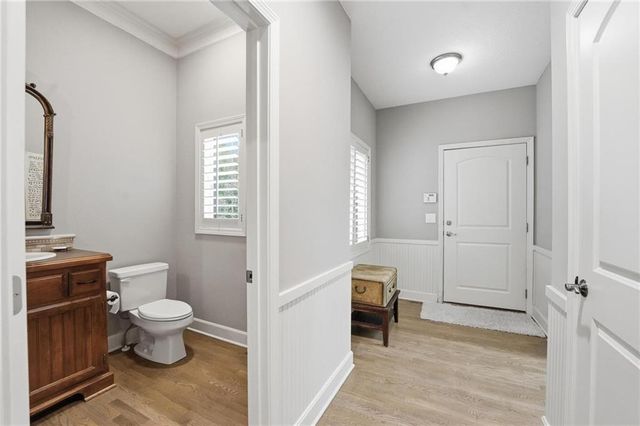 11357 Buena Vista Street, Leawood, KS 66211