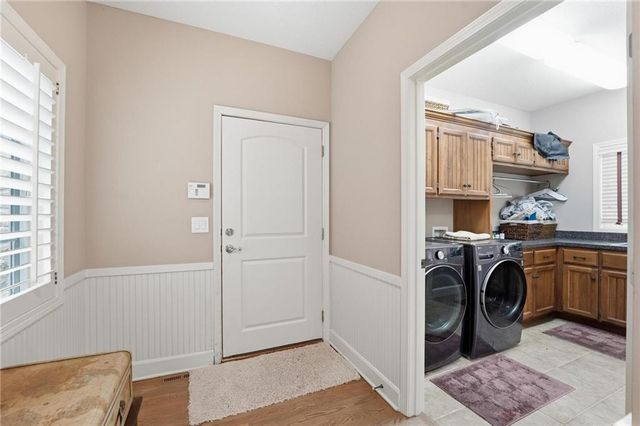 11357 Buena Vista Street, Leawood, KS 66211