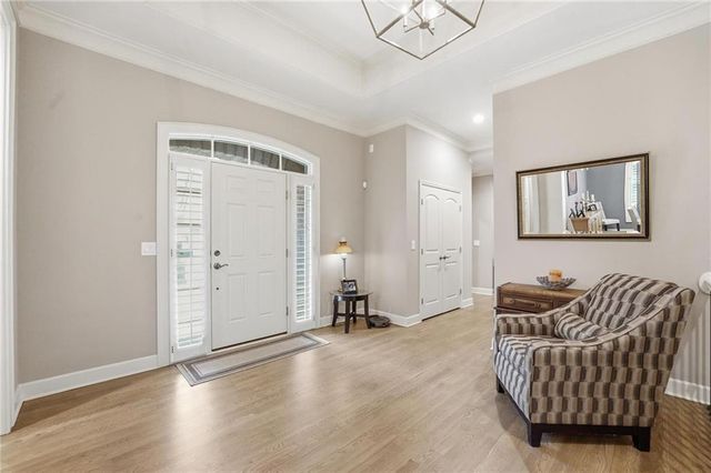 11357 Buena Vista Street, Leawood, KS 66211