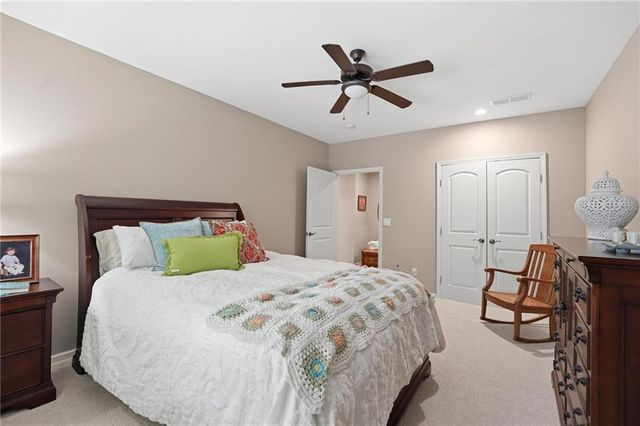 11357 Buena Vista Street, Leawood, KS 66211