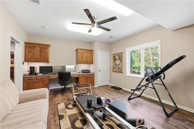 11357 Buena Vista Street, Leawood, KS 66211