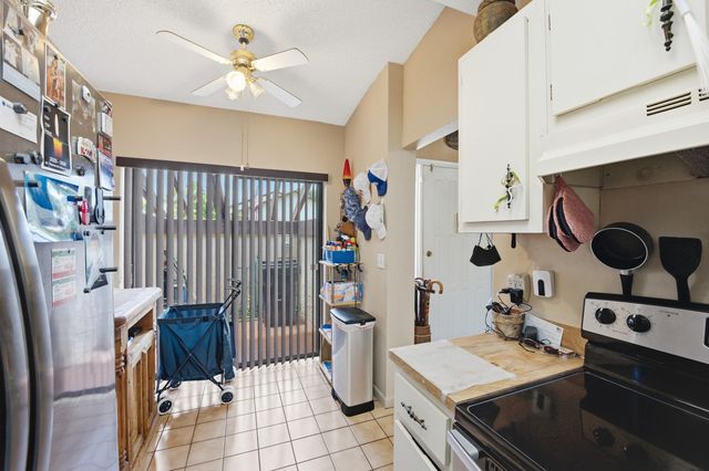 7516 English Court A, Lake Worth, FL 33467