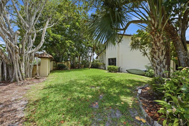 7516 English Court A, Lake Worth, FL 33467