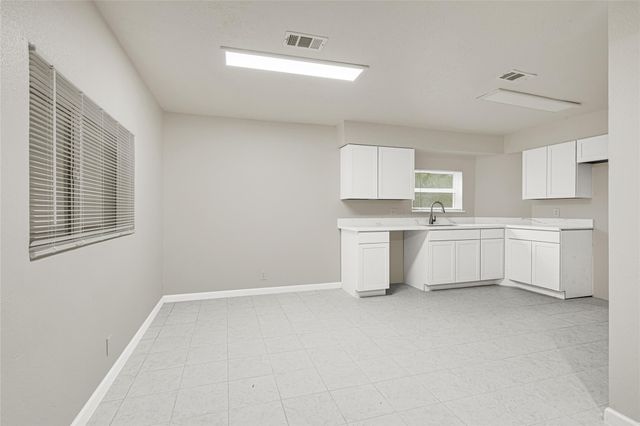 3302 Prairie Drive, Dickinson, TX 77539